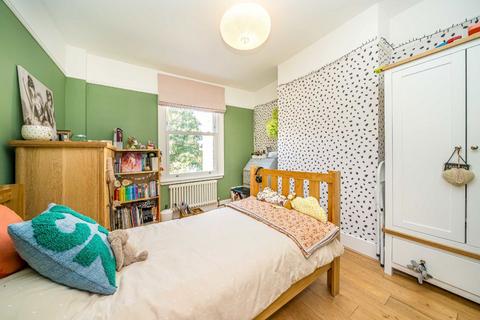 19 Newry Road, Twickenham, TW1 1PJ