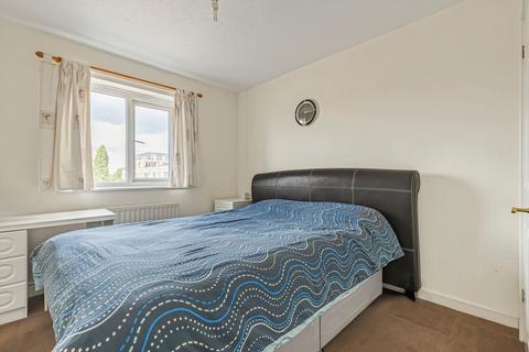 2 bedroom flat for sale, Orchid Gardens, Hounslow TW3