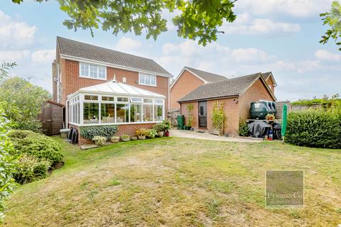 4 bedroom detached house for sale, Taverham Road, Norwich NR10