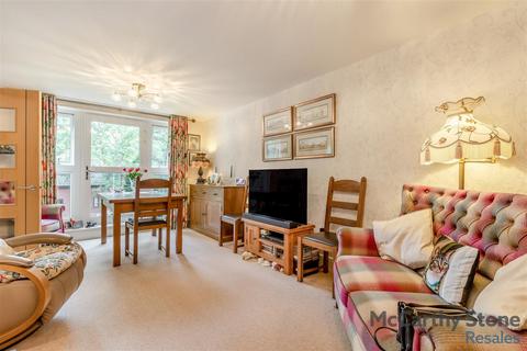 2 bedroom apartment for sale, Humphrey Court, The Oval, Stafford