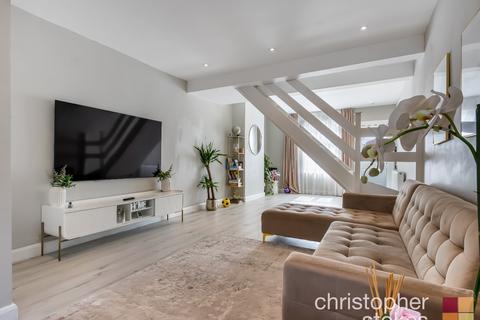 undefined, Cheshunt Folly, Brookfield Lane West, Cheshunt, Hertfordshire, EN8 0QY