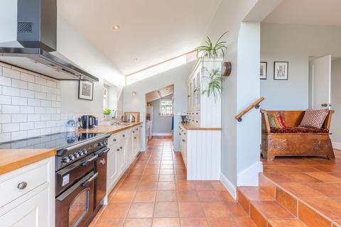 undefined, Characterful Coastal Cottage in Sidestrand