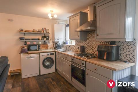 2 bedroom flat for sale, Bromsgrove Road, Redditch