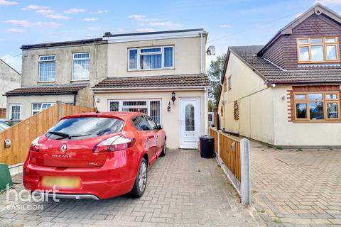 3 bedroom semi-detached house for sale, Pound Lane, Basildon
