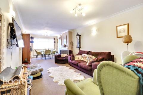 3 bedroom semi-detached house for sale, Pound Lane, Basildon