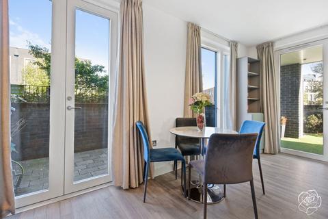 1 bedroom ground floor flat for sale, 13 Derny Avenue, Stratford E20