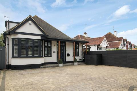 4 bedroom detached house for sale, Clatterfield Gardens, Westcliff-on-Sea, Essex, SS0