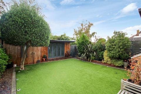 4 bedroom detached house for sale, Clatterfield Gardens, Westcliff-on-Sea, Essex, SS0