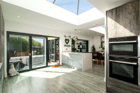 4 bedroom detached house for sale, Clatterfield Gardens, Westcliff-on-Sea, Essex, SS0
