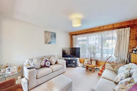 4 bedroom semi-detached house for sale, Gledwood Drive, Hayes UB4