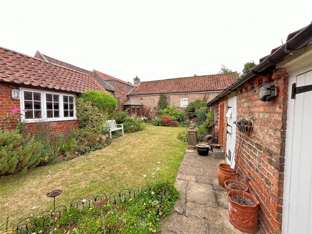 Rear Garden.jpg