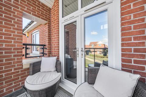 37 Bluebell Crescent, Woodley, Reading, RG5 4WP