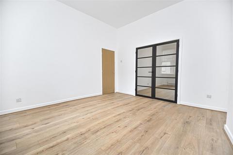 undefined, Chapel Street, Leigh