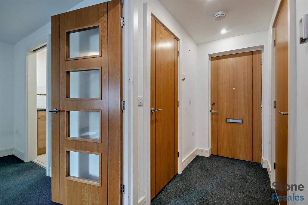 8662020-interior12-800.jpg