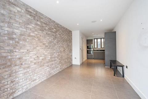 1 bedroom flat for sale, White Post Lane, London, E9