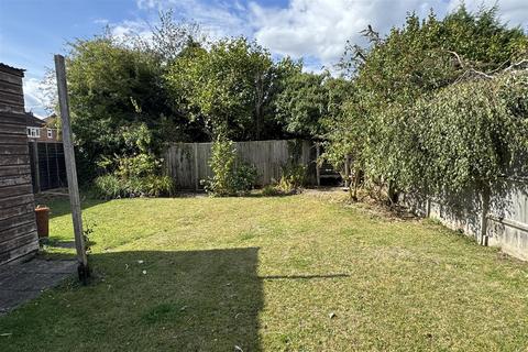 undefined, Farncombe