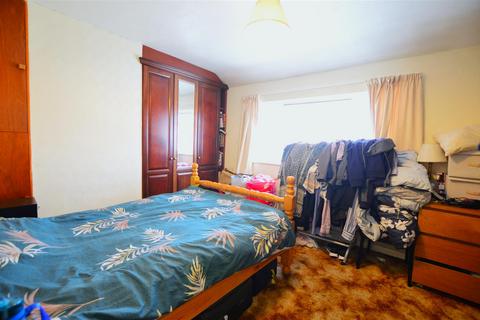undefined, Norfolk Avenue, Slough