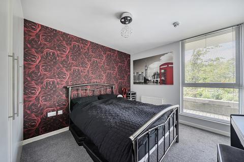 2 bedroom apartment for sale, Lexicon Apartments, Romford RM1