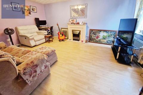 3 bedroom semi-detached house for sale, Parc Deri, Bridgend, CF31 5AQ