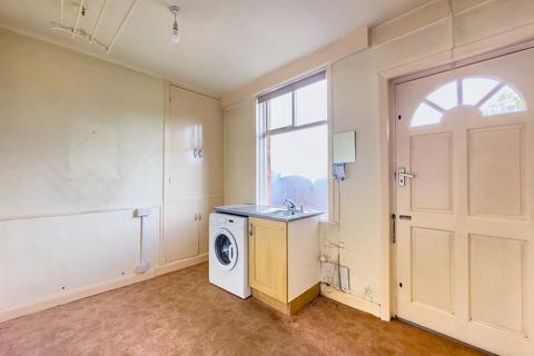 3 bedroom terraced house for sale, Welwyn Avenue, Batley