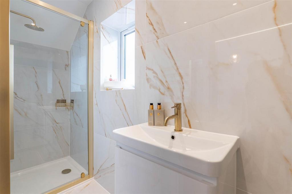 Bedroom Two Ensuite
