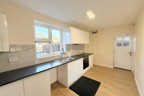 2 bedroom end of terrace house to rent, Malvern Road, East Riding of Yorkshi DN14