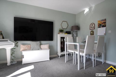 2 bedroom semi-detached house for sale, Eady Drive, Market Harborough, Leicestershire, LE16