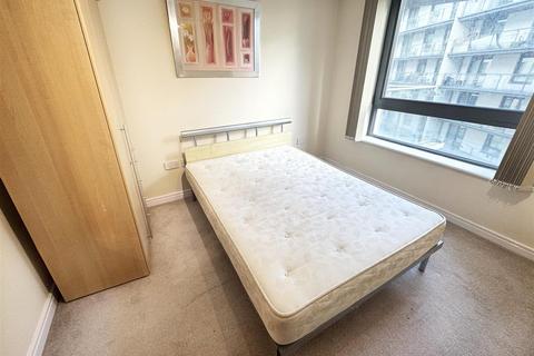 2 bedroom apartment to rent, Centenary Plaza, 18 Holliday Street