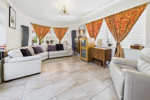 5 bedroom detached house for sale, St. Oswalds Road, Gloucester