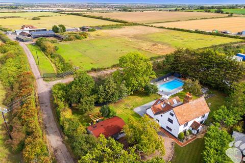 4 bedroom detached house for sale, Highlands Road, Wickford SS11