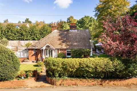 undefined, Wray Common Road, Reigate