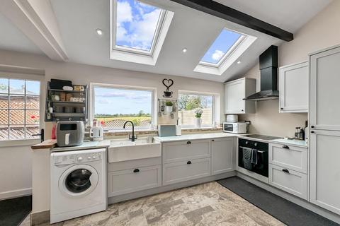 2 bedroom terraced house for sale, Clay Lane, Hale