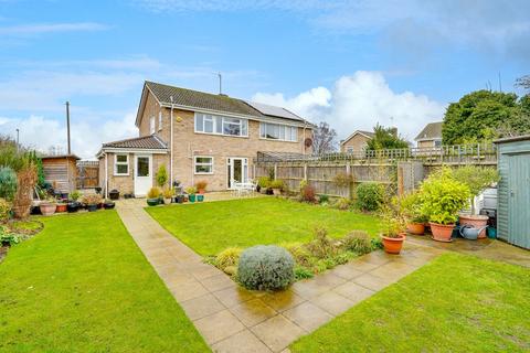 18 Broad Leas, St Ives, PE27 5QB