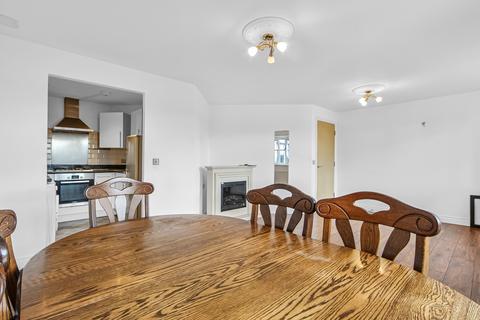 2 bedroom flat for sale, Pemberley Apartments 9 Gillian Crescent Romford RM2 6NU