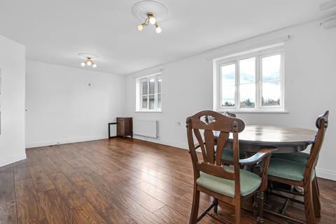 2 bedroom flat for sale, Pemberley Apartments 9 Gillian Crescent Romford RM2 6NU