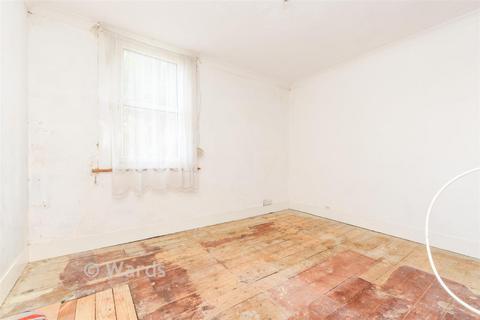 2 bedroom terraced house for sale, Castle Road, Chatham, Kent