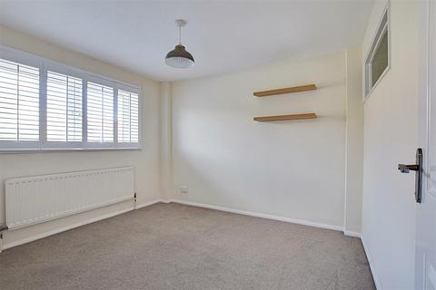 2 bedroom flat for sale, Sutton Place, Bexhill-On-Sea