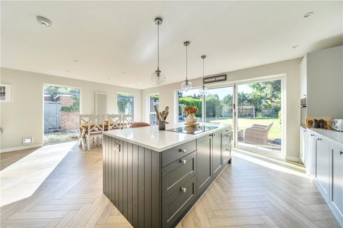 4 bedroom detached house for sale, Botley Road, Romsey, Hampshire