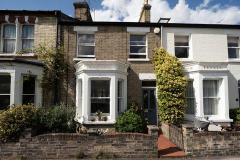 3 bedroom terraced house for sale, Carlyle Road, Cambridge, CB4