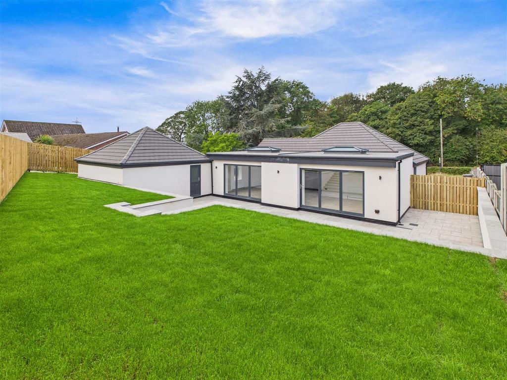 CAM05476 G0-PR0044-STILL007.jpg