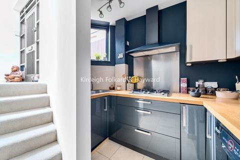 38 Granville Road, London, N12 0HJ