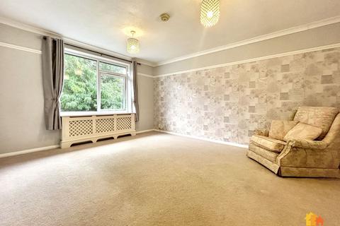 undefined, The Bourne, Bovingdon, HP3