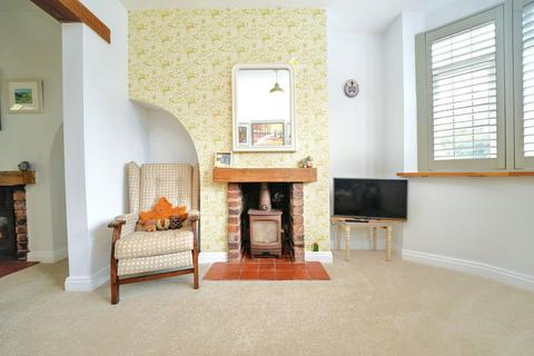 102 Cross Road, Albrighton, Wolverhampton, WV7 3QP