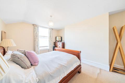 3 bedroom flat for sale, Kathleen Road, Battersea, London, SW11