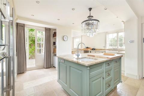 8 bedroom semi-detached house for sale, Hampton Court Road, East Molesey, Richmond, KT8