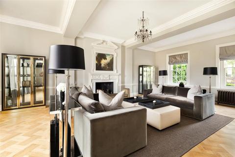 8 bedroom semi-detached house for sale, Hampton Court Road, East Molesey, Richmond, KT8