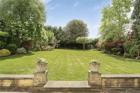 5 bedroom detached house for sale, Brookmans Avenue, Brookmans Park, Hertfordshire, AL9