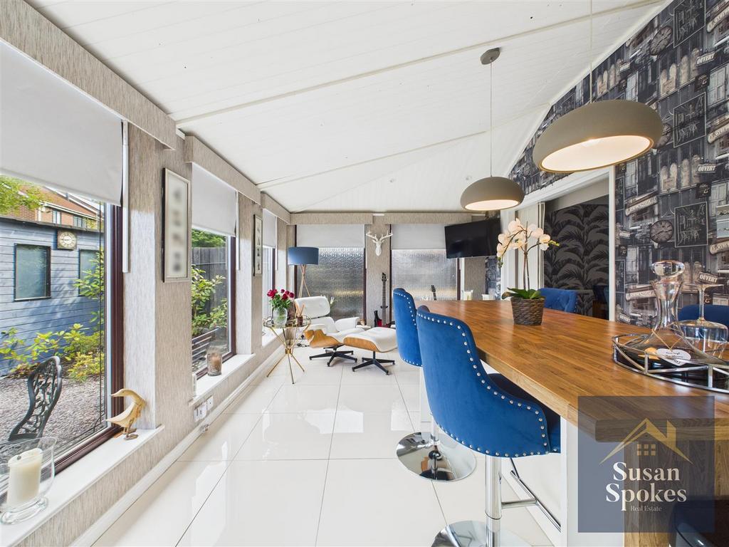 CAM01858 G0-PR0171-STILL013.jpg