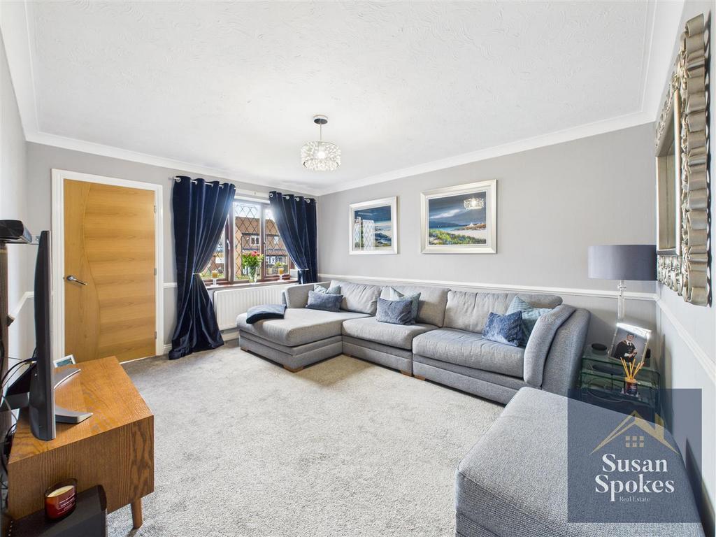 CAM01858 G0-PR0171-STILL003.jpg