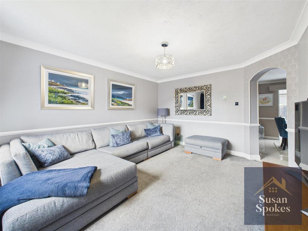 CAM01858 G0-PR0171-STILL001.jpg